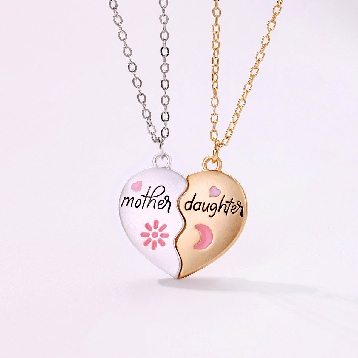 2PCS Set Jewelry Mother Daughter Necklace Matching Heart Magnetic Pendant Fashion Gifts For Mother's Day